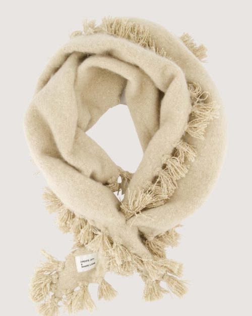ZUSSS triangle scarf
